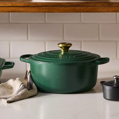 Signature Round Dutch Oven