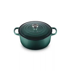 Signature Round Dutch Oven