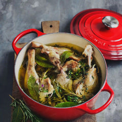 Signature Round Dutch Oven