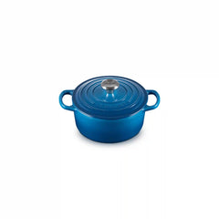 Signature Round Dutch Oven