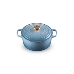 Signature Round Dutch Oven