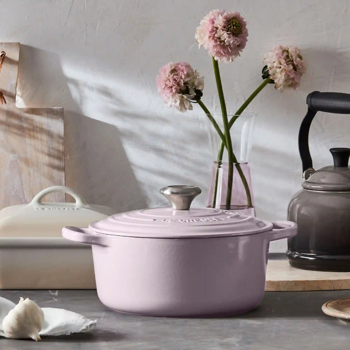 Signature Round Dutch Oven