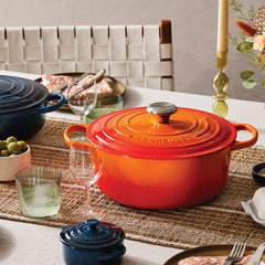 Signature Round Dutch Oven