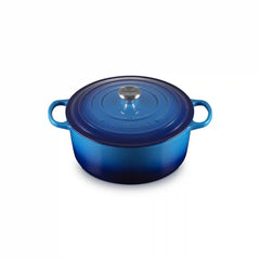 Signature Round Dutch Oven