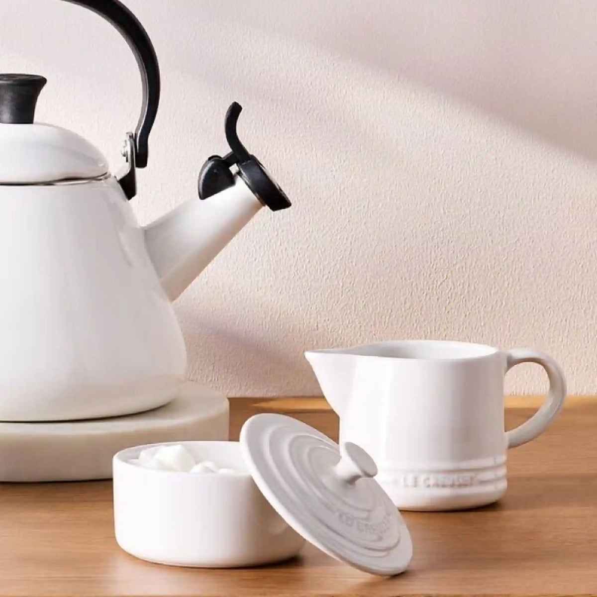 Signature Cream and Sugar Set