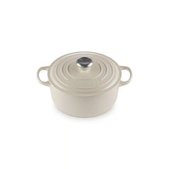 Signature Round Dutch Oven