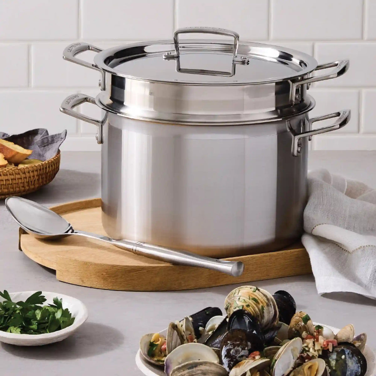Classic Stainless Steel Pasta Pot with Colander Insert