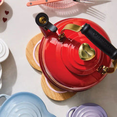 Classic Whistling Kettle with Light Gold Heart Knob