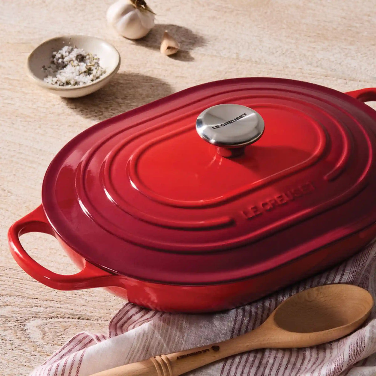 Signature Oval Casserole