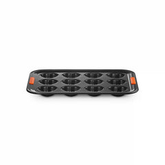 Non-stick Metal Bakeware 12-Cup Heart Cakelet Pan