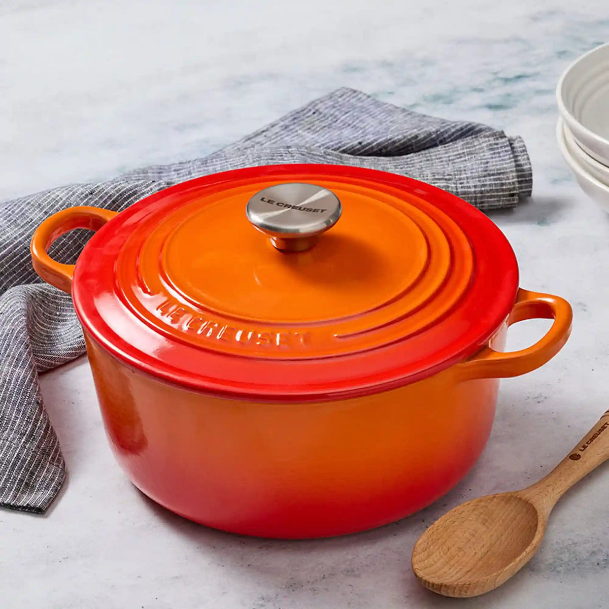 Traditional Round Dutch Oven